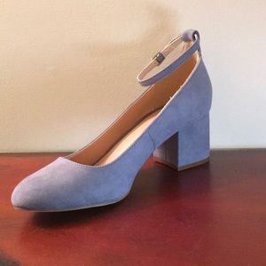 Pumps with ankle strap
